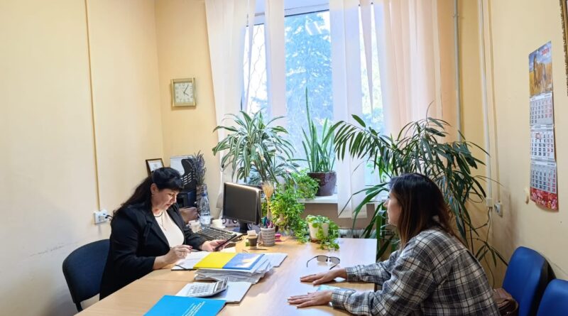 Робоча зустріч т.в.о. начальника управління соціального захисту населення Білгород-Дністровської районної державної адміністрації Тетяни ПОНОМАРЕНКО з Ганною ОНОПРІЄНКО, яка очолює Центр життєстійкості Білгород-Дністровської міської ради.